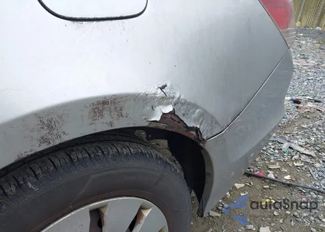 2009 Honda Accord 2.4 Lx z USA, uszkodzony, nr VIN 1HGCP26339A104464